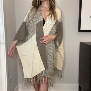 Cozy Knox Rose Poncho